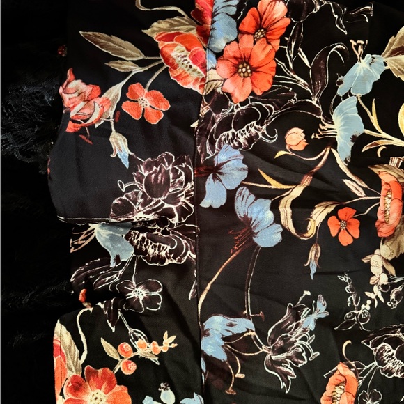 24W Who What Wear Floral Mini Skirt Lace Trim - Picture 3 of 6